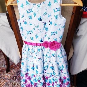 Gymboree dress. Size 7. Excellent shape.